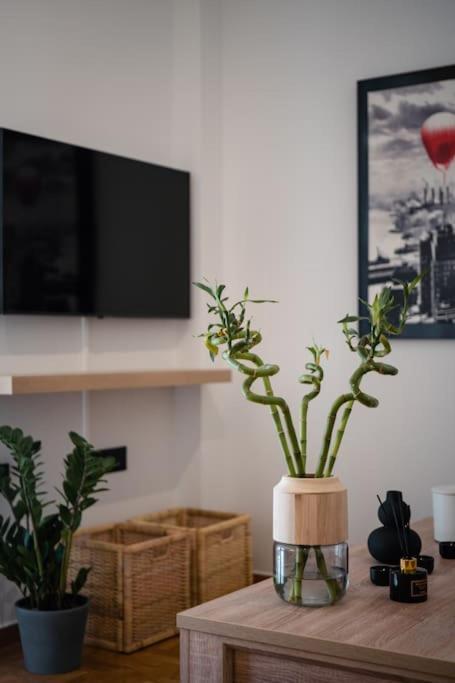 Urban Casa Apartment Athens Exterior photo